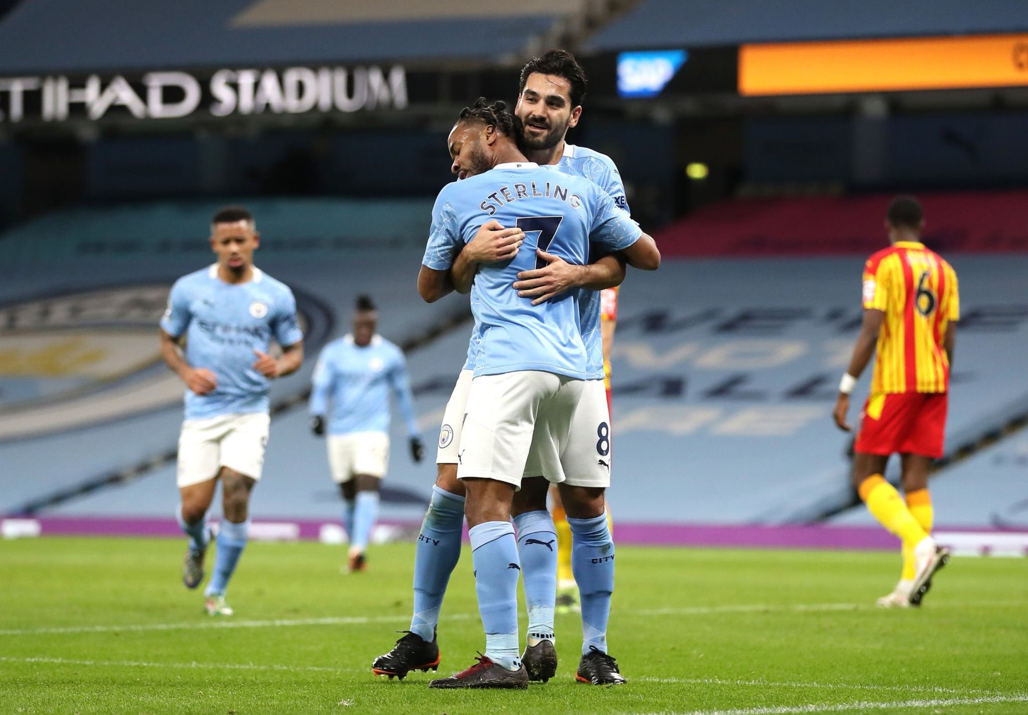 据表现与球 据表现与球