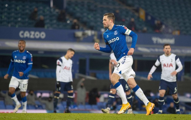 懷疑他能否 懷疑他能否